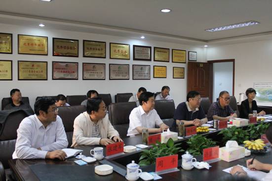 省委常委、副省長駱玉林實(shí)地考察物產(chǎn)集團(tuán)“雙百”行動重點(diǎn)項(xiàng)目